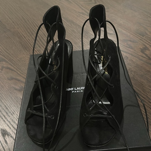 Saint Laurent women’s black lace up suede sandals SIZE 36.5 - Picture 2 of 7